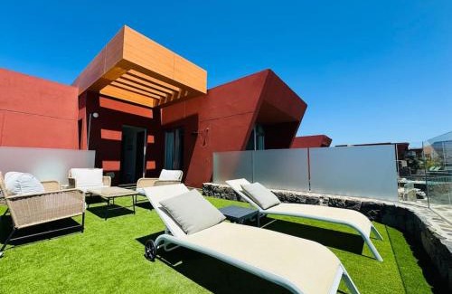 Salobre Villa | Green 14 Ocean view retreat by CanaryScape