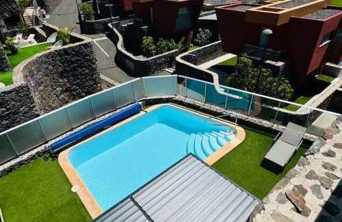 Salobre Villa | Green 14 Ocean view retreat by CanaryScape