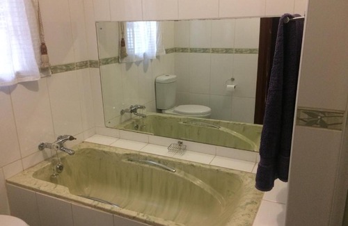 Leisure Bay House | Green Bros Shack