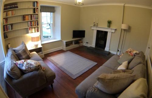 Langcliffe House | Green Cottage, on Langcliffe village green