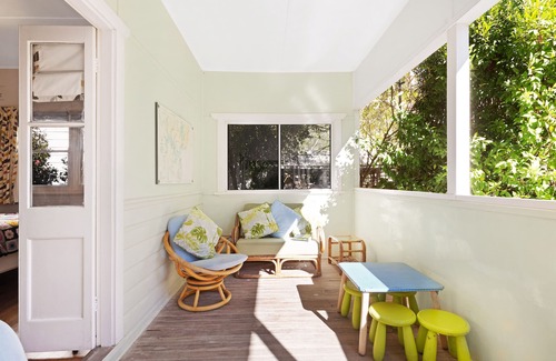 Patonga House | Green Cottage: Waterfront family holiday paradise, private jetty and road access