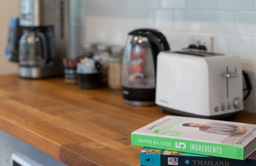 Wentworth Falls House | Green Leaf Retreat/PETS ALLOWED/FREE PARKING/CLOSE TO KATOOMBA & BLUE MOUNTAINS!