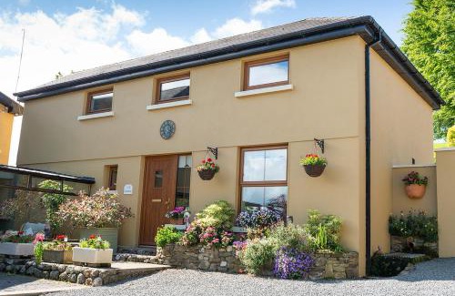 Redcross Apartment | Green Meadow Farm Holiday Cottages