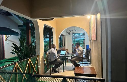 Oluvil Hotel | Green Villa