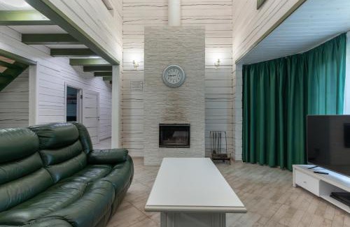 Voropaiv Villa | Greenhousevip