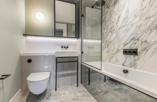 Peninsula Apartment | Greenwich O2