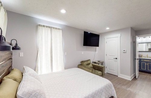 Greenwood Apartment | Greenwood Getaway Apartment - Recently Remodeled