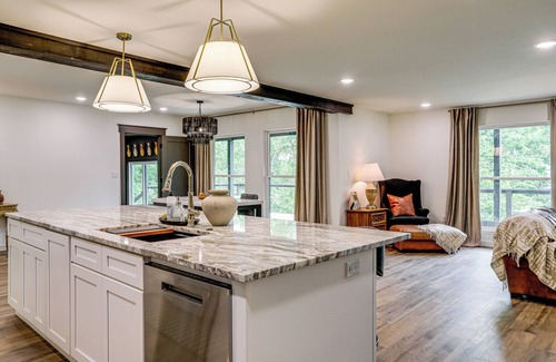 Bee Branch House | Greers Ferry Lake Retreat: Game Room + Fire Pit!