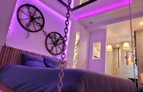 Quartier Chorier-Berriat Hotel | Grenoble LA SUITE 2 spa jaccuzzi et sauna privatif