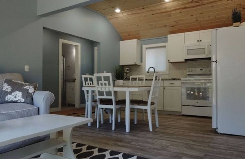 Ludington Cottage | Gretel of The Shiny Pebble Cottages