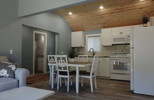 Ludington Cottage | Gretel of The Shiny Pebble Cottages