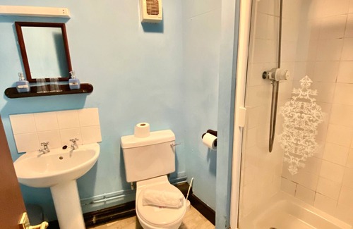 Canterbury Cabin | Greyfriars Lodge