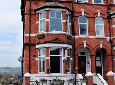 Llandrindod Wells House | Greylands Guest House