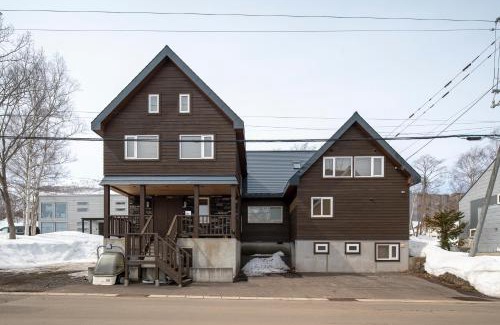 Hirafu Ski Chalet | Greystone