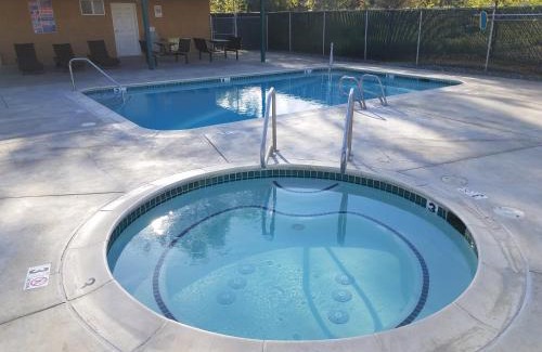 Gridley Hotel | Gridley Inn & RV Park