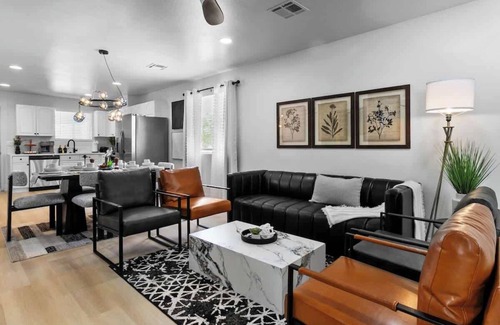 North Las Vegas House | Grill, Chill & Pickleball Thrill in 5BR NLV Home!