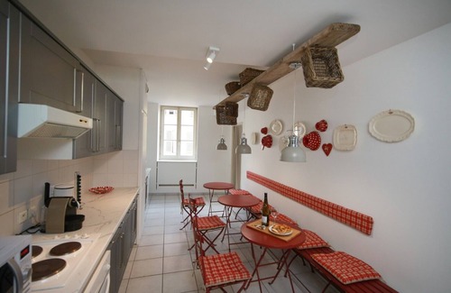 Old Town Apartment | grimm 160m2 city center 3br 3bth