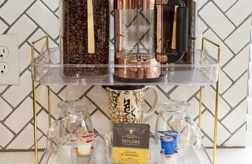 Port Royal House | Gritz & Giggles, Southern Charm Meets Belly Laughs!