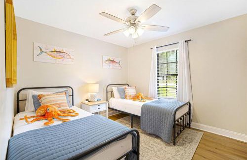 Port Royal House | Gritz & Giggles, Where Southern Charm Meets Belly Laughs