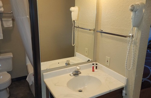 Great Falls Hotel | Grizzly Inn