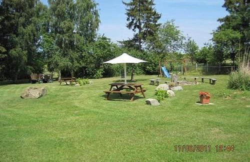 Katschow Apartment | Große Ferienwohnung In Dargen Mit Großem Garten