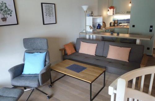 Ascheberg Apartment | Große FeWo-Suite "Nordstern" in direkter Seelage, mit Kanu