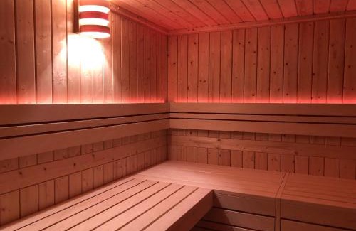 Langenhorn House | Großzügiges Reetdachhaus an der Nordsee