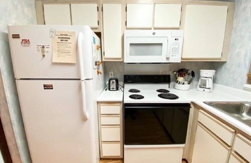 Colonial Charters Condo | Ground Floor 2 BR 2 BA Condo - 10 min. to Beach & N. Myrtle Beach Sports Park