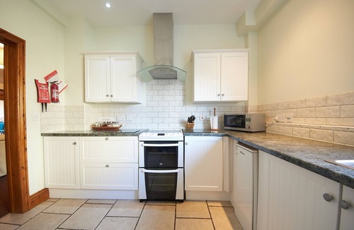 Woolland House | Group Barn Stay with Hot Tub & Pool – Beatrice at The Victorian Barn Dorset