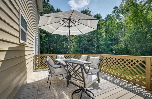 Socastee House | Group-Friendly Myrtle Beach House with Deck