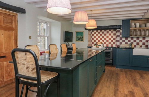 Low Newton Cottage | GROVE HOUSE, pet friendly, character holiday cottage in Witherslack