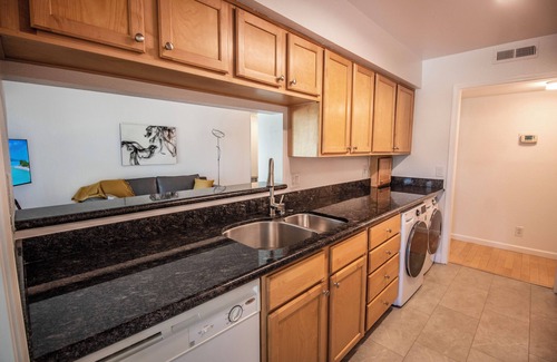 Winchester Condo | Guard Gated Golf Course 1mi to Vegas Strip Best Kept Secret Quiet Secure 9