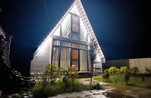 Azerbaijan House | Guba A-frame near forest & lake