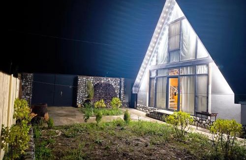 Azerbaijan House | Guba A-frame near forest & lake