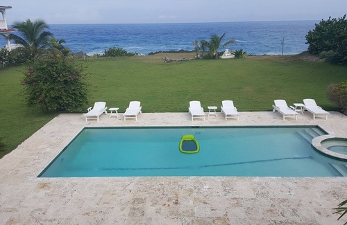 Playa Chiquita Villa | Guest-Friendly Oceanfront Party Villa in Central Sosua!