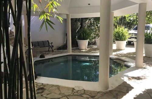 La Esplanada Villa | Guest-friendly villa in central Sosua, pool/cable TV/Internet, 5 bedrooms