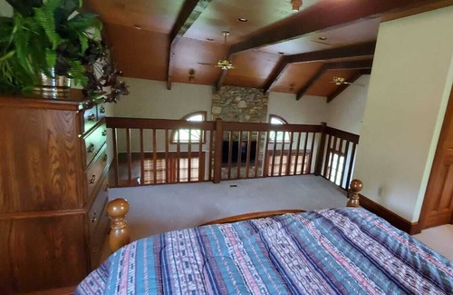 Whitsett Cabin | Guest House Cabin