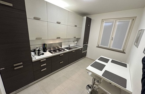 Piacenza Apartment | Guest House elegant and modern apartment max 7 people for work or vacation