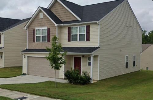 Riverdale House | Guest House Haven with Gazebo