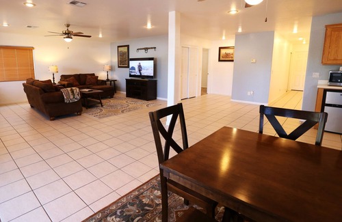 Boulder City House | Guest house in Boulder City, NV -Close to the Hoover Dam and Historical downtown
