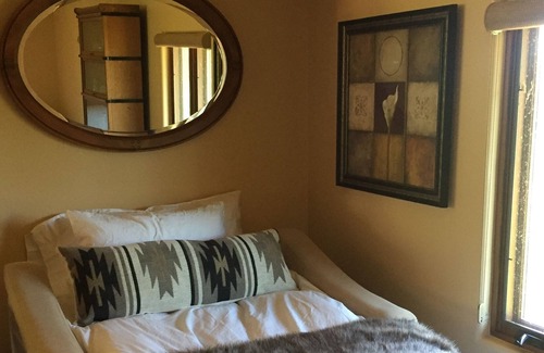 North Auburn House | Guest house on a working vineyard, close to wineries, hikes, rivers and lakes!