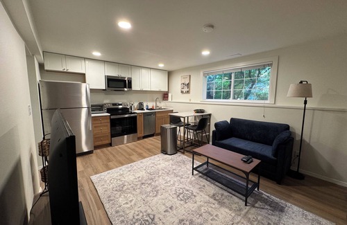 Education Hill House | Guest suite in Redmond