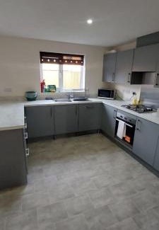 Arnold House | Guest Village