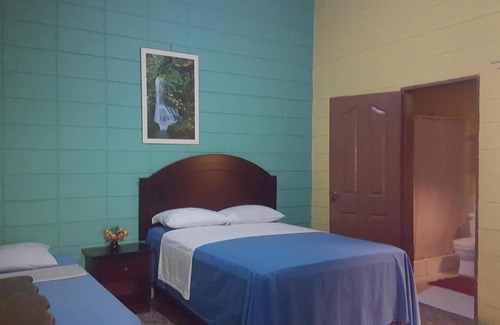 San Pedro Sula Bed & Breakfast | Guesthouse Dos Molinos