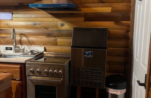 Mercer House | Guesthouse Front Suite