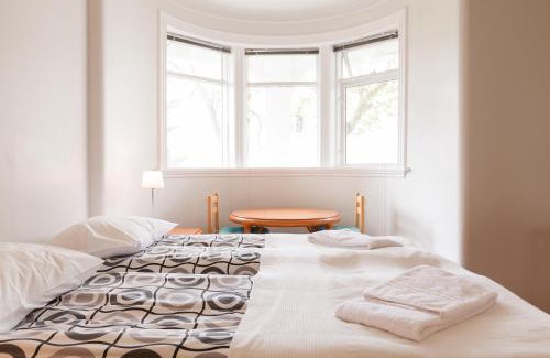 Downtown House | Guesthouse Galtafell