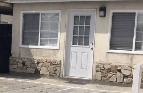 Harbor Apartment | Guesthouse near LAX & Long Beach Airport