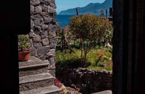 Porto Moniz Ski Chalet | GuestReady - Magical refuge in Madeira