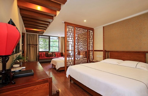Xiufeng Hotel | Guilin Gunanmen Hotel
