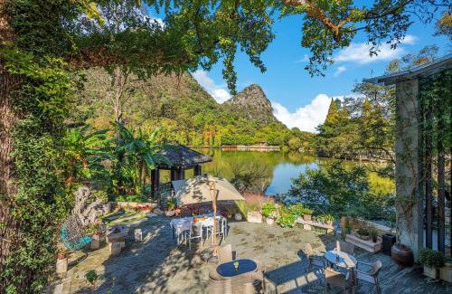 Xiufeng Hotel | Guilin Reed Flute Retreat Free pick-up service over 2 nights